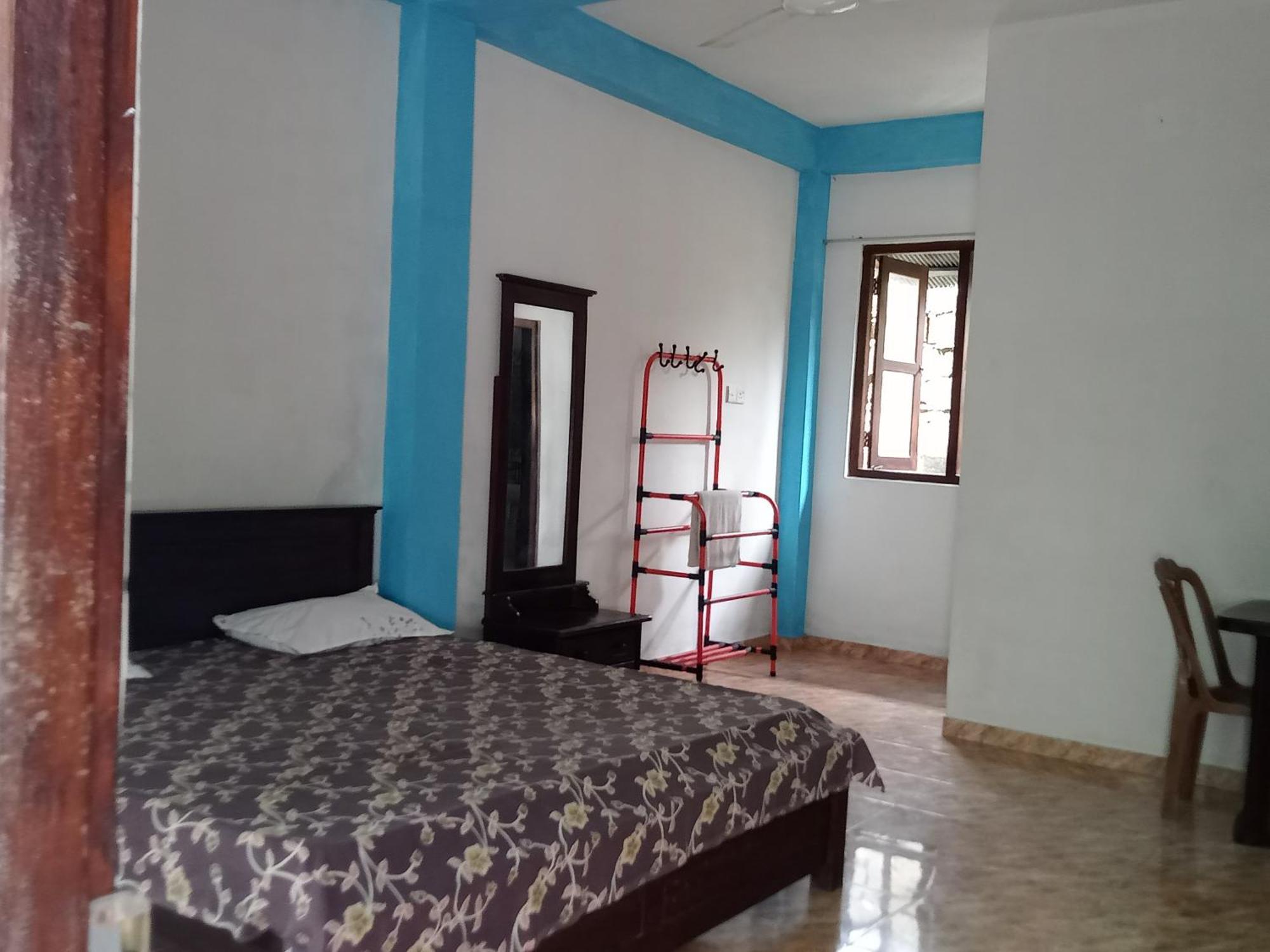 Suninn Hostel And Surf School Weligama Luaran gambar