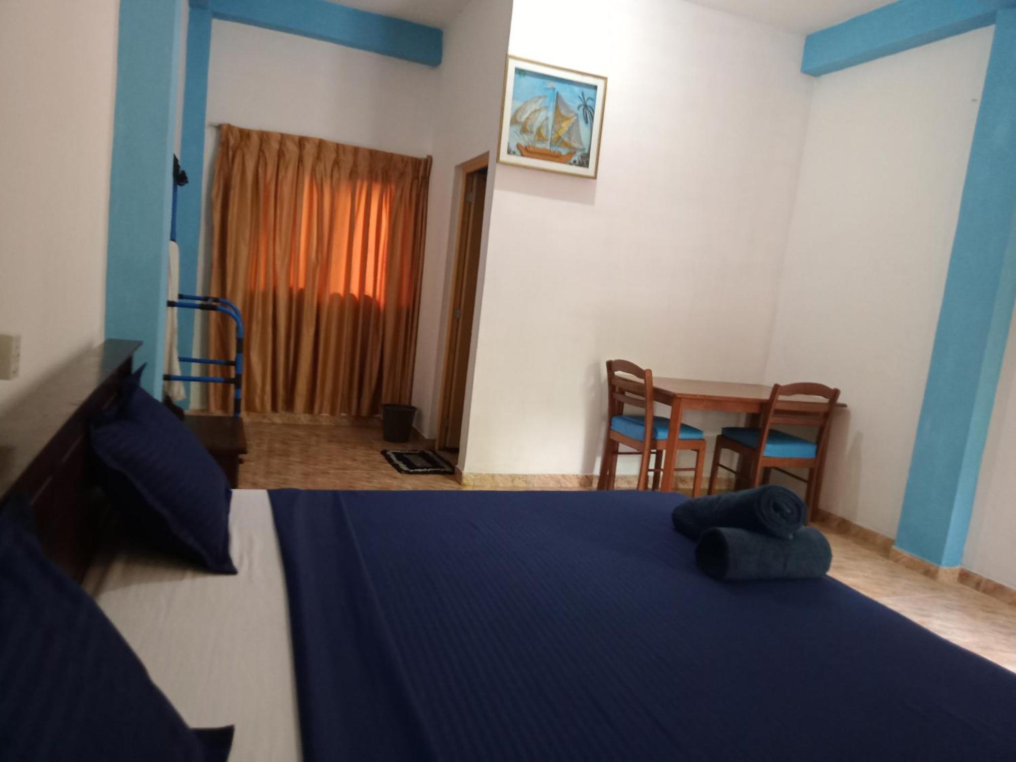 Suninn Hostel And Surf School Weligama Luaran gambar